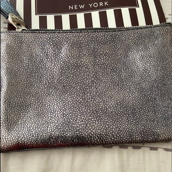 HENRI BENDEL LEATHER POUCH - Picture 6 of 6